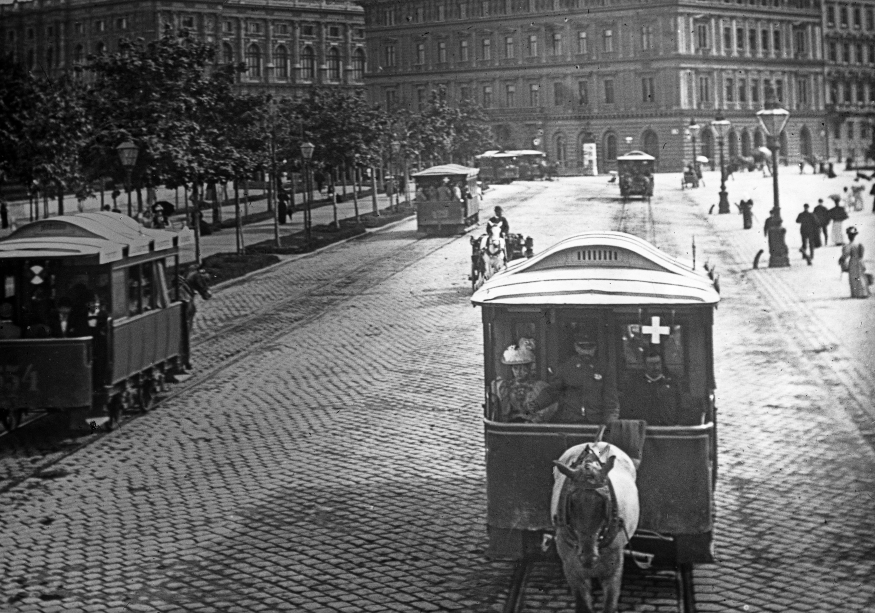 Pferdetramway am Ring beim Parlament um 1890