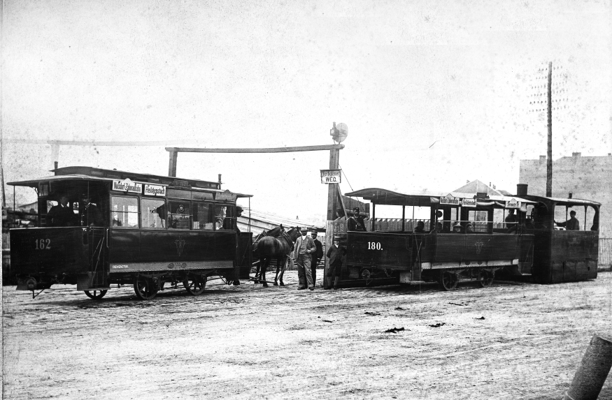 Pferdetramway und Dampftramway am heutigen Liechtenwerderplatz um 1890