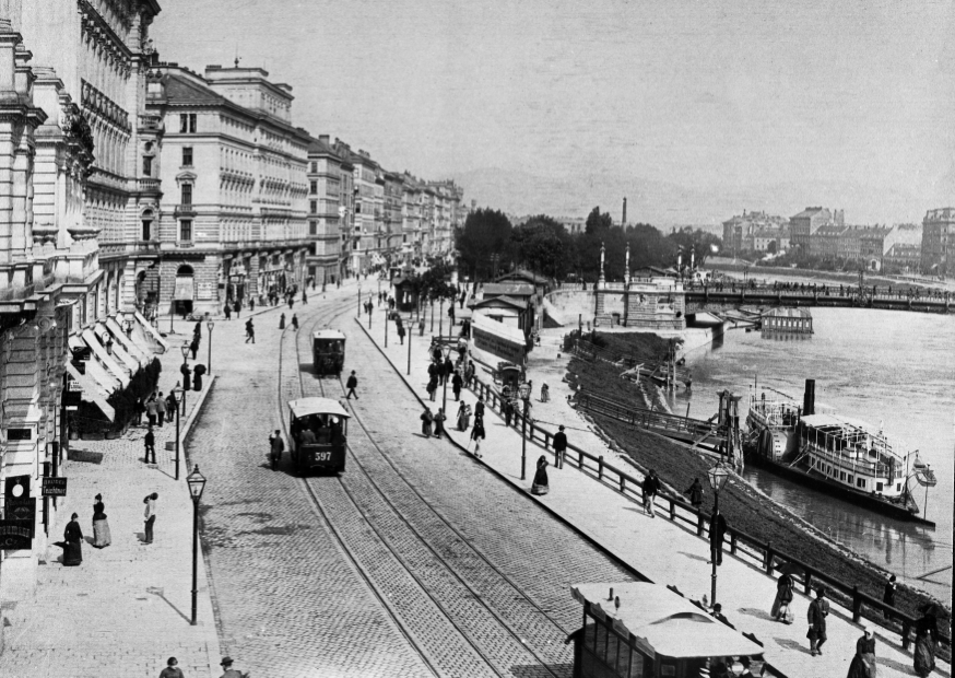 Pferdetramway am Franz-Josefs-Kai bei der Salztorbrücke um 1890