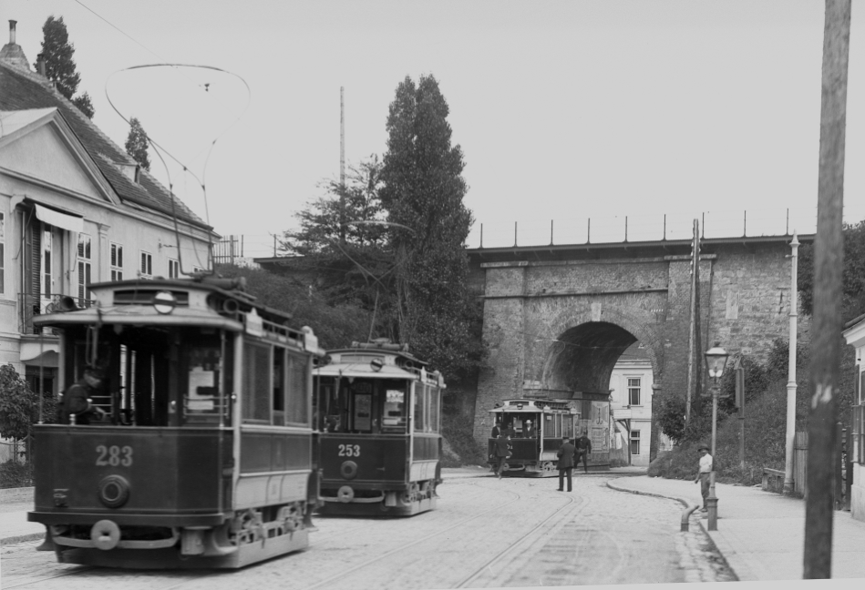 Hetzendorferstraße mit 