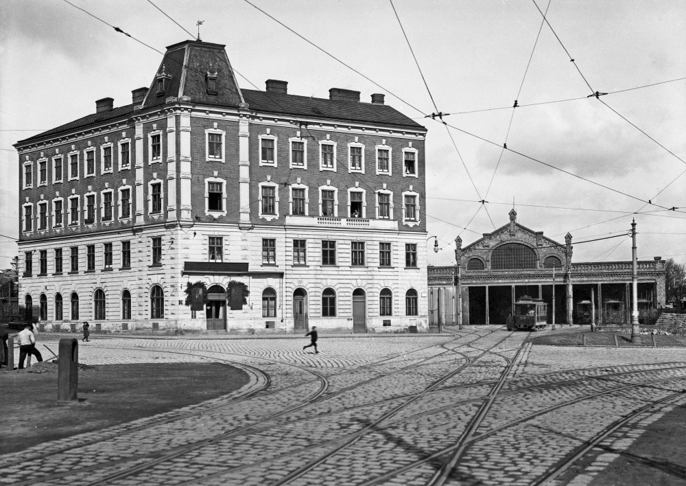 Bahnhof Gürtel mit div Zügen  um 1905