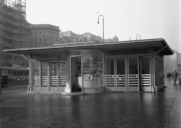 Stadtbahnstation Schwedenplatz 