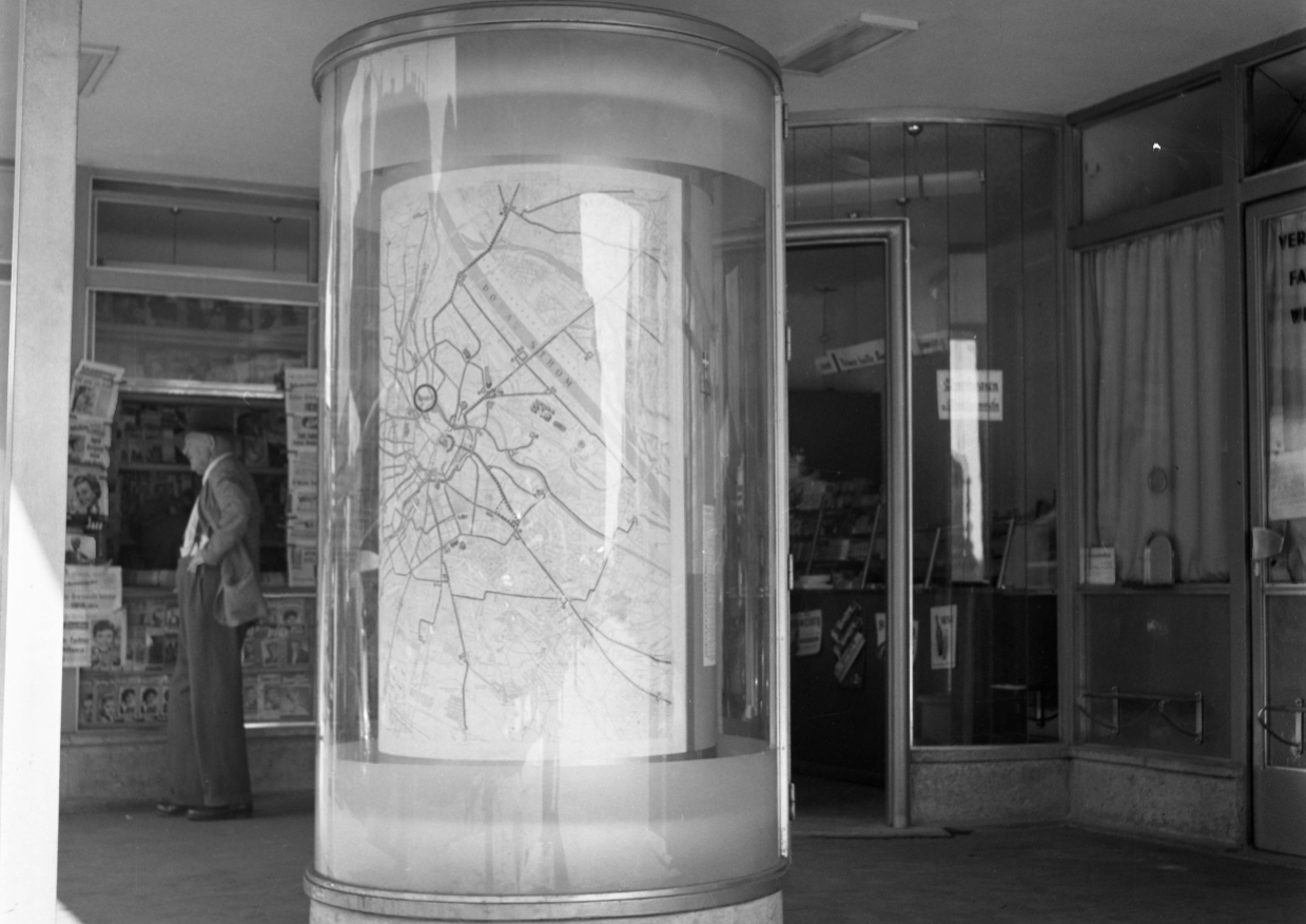 Stadtbahnstation Schwedenplatz, 1956