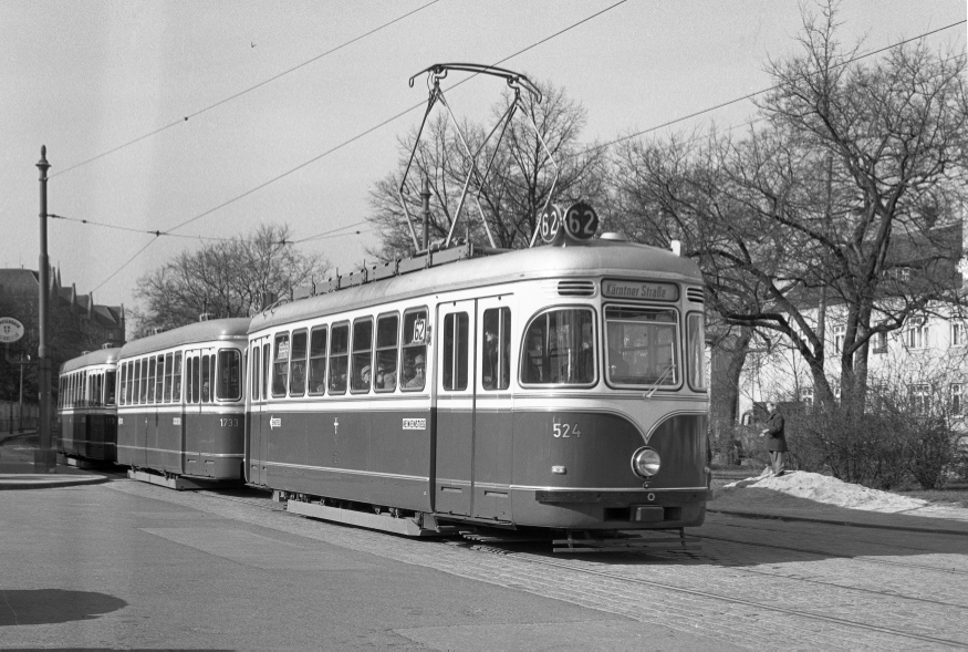 Zug der Linie 62 mit der Wagentype L4-l3 in Lainz, Dezember 1960