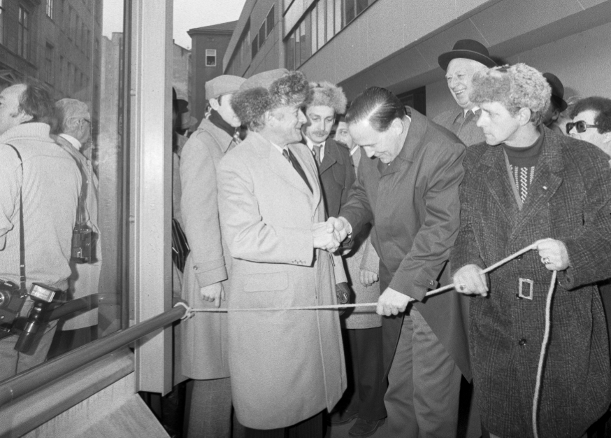 U-1 Verlängerung Stephansplatz-Nestroyplatz am 24.November 1979 durch Bürgermeister Gratz Leopold