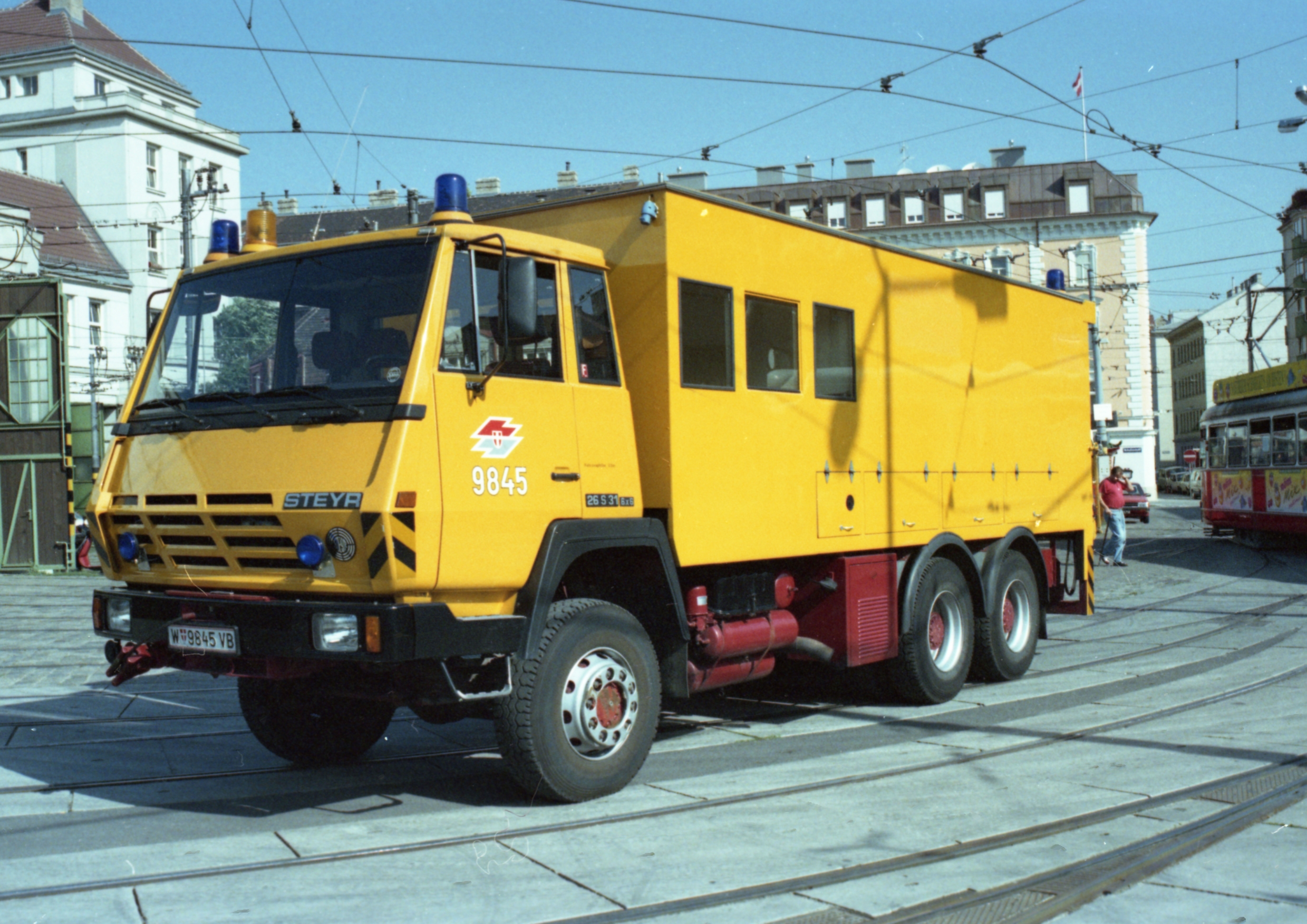 Rüstwagen am Bahnhof Favoriten