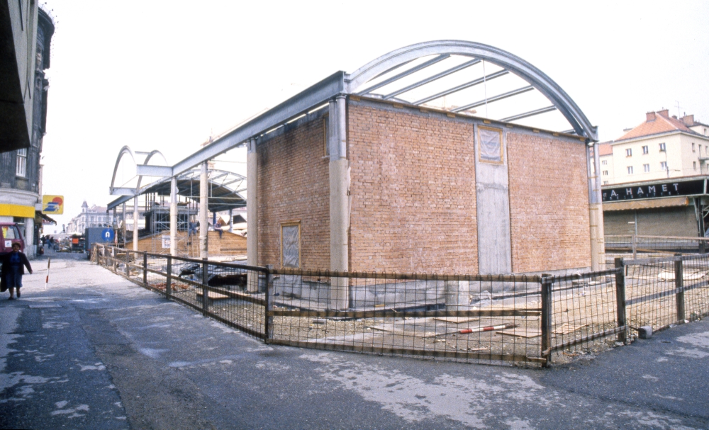 Bau der U3 von Westbahnhof nach Ottakring Bereich Johnstraße, Meiselmarkt/Wasserwelt, mai 1993