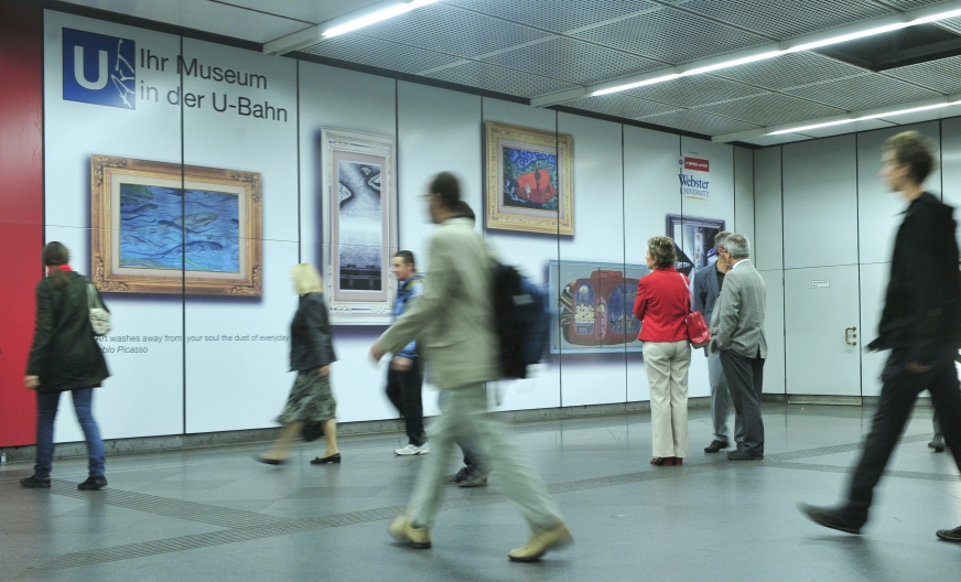 Eröffnung der Ausstellung über die Kunstwerke im Wiener U-Bahnnetz entstanden in Zusammenarbeit mit der Webster University.