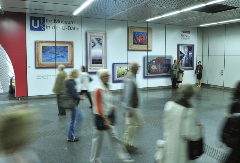 Eröffnung der Ausstellung über die Kunstwerke im Wiener U-Bahnnetz entstanden in Zusammenarbeit mit der Webster University.