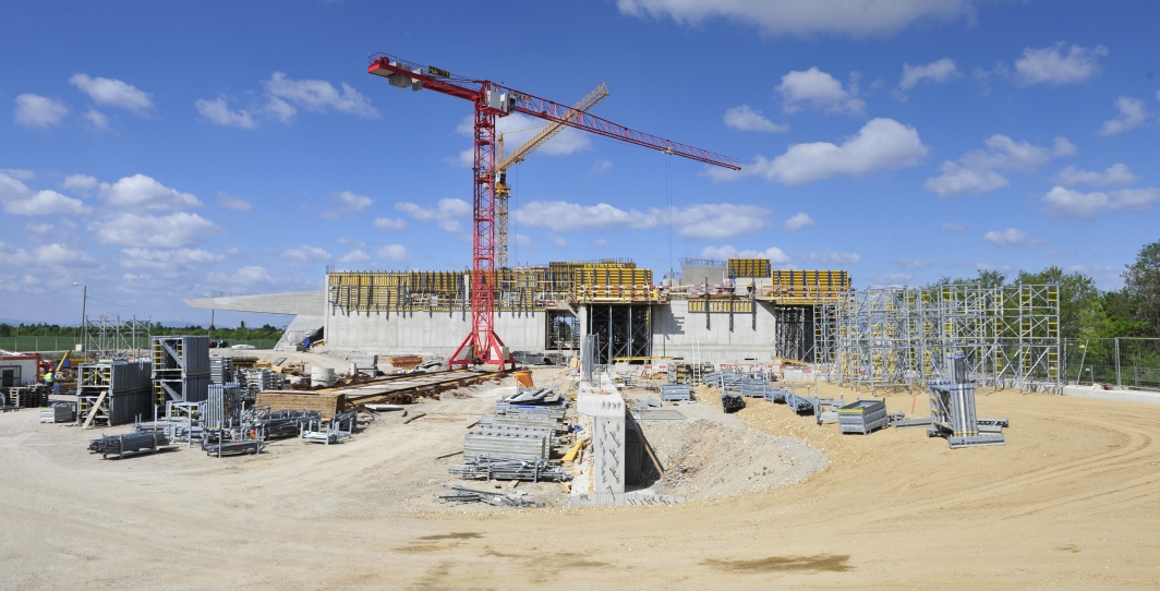 Baustelle der Station „Aspern“ der U2-Verlängerung Nord. Die Verlängerung der U2 wird die künftige Seestadt Aspern direkt an das Stadtzentrum anbinden und den Bezirk Donaustadt noch attraktiver machen.