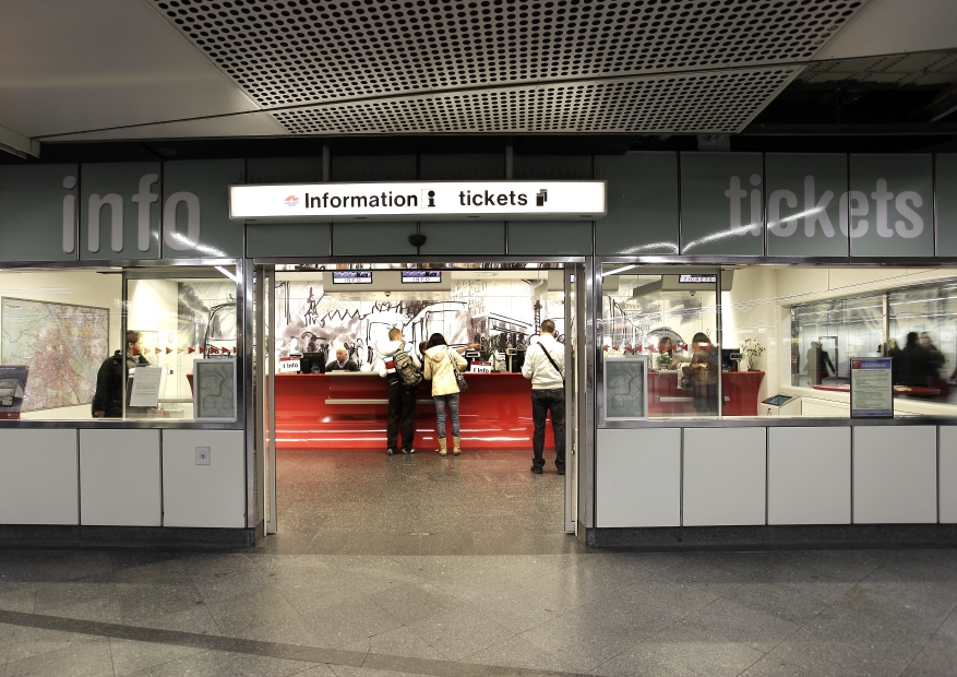 Neu gestaltete Infostelle in der Station Westbahnhof