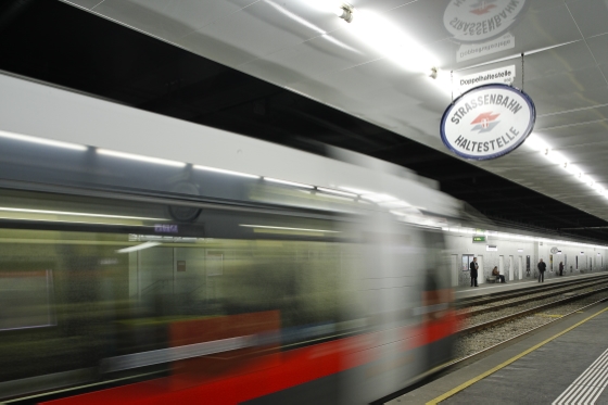 Neu sanierte Ustrab-Station Blechturmgasse, Linie 18