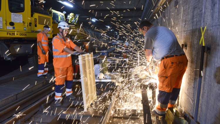 Von 7. Juli bis 26. August 2012 wird die U1 wegen Modernisierungsarbeiten zwischen Reumannplatz und Schwedenplatz unterbrochen. In dieser Zeit machen die Wiener Linien die U1 fit für die Zukunft.