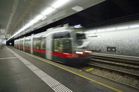 Neu sanierte Ustrab-Station Blechturmgasse, Linie 18