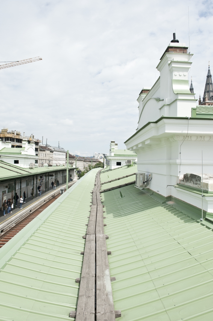 Renovierungsarbeiten in der Station Josefstaedter Strasse der Linie U 6. Wien, 22.05.2013