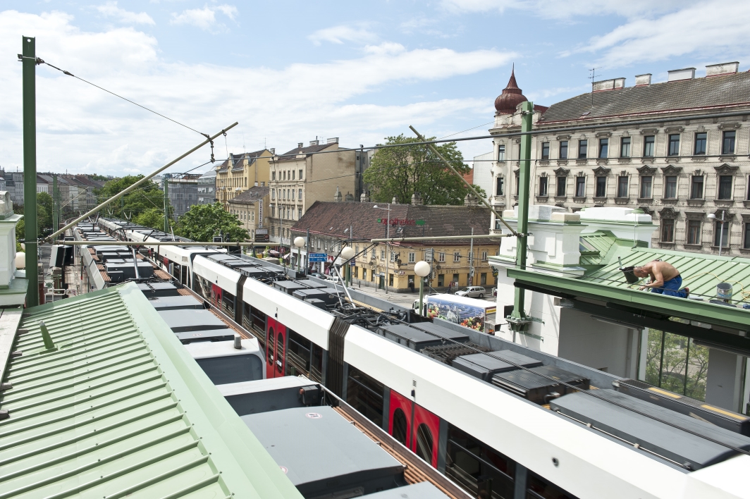 Renovierungsarbeiten in der Station Josefstaedter Strasse der Linie U 6. Wien, 22.05.2013