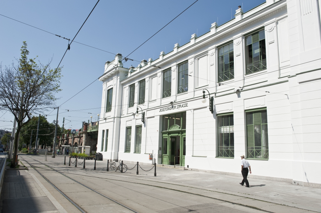 Station der Linie U6  Josefstädterstraße nach Abschluß der umfangreichen Renovierungsarbeiten.