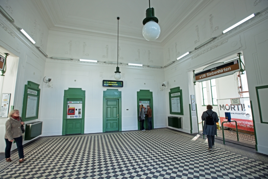 U-Bahn  Station Burggasse  nach Renovierung,Okt 13