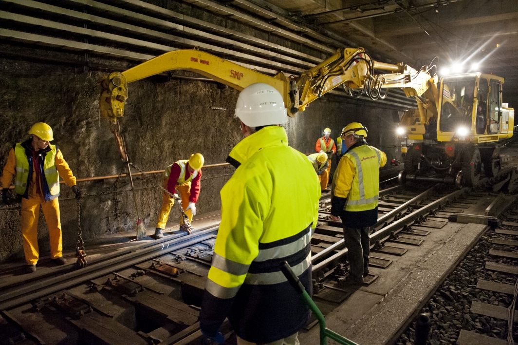 Gleisbauarbeiten an der Linie U6 im Bereich Haltestelle Westbahnhof. Wien, 15.03.2013