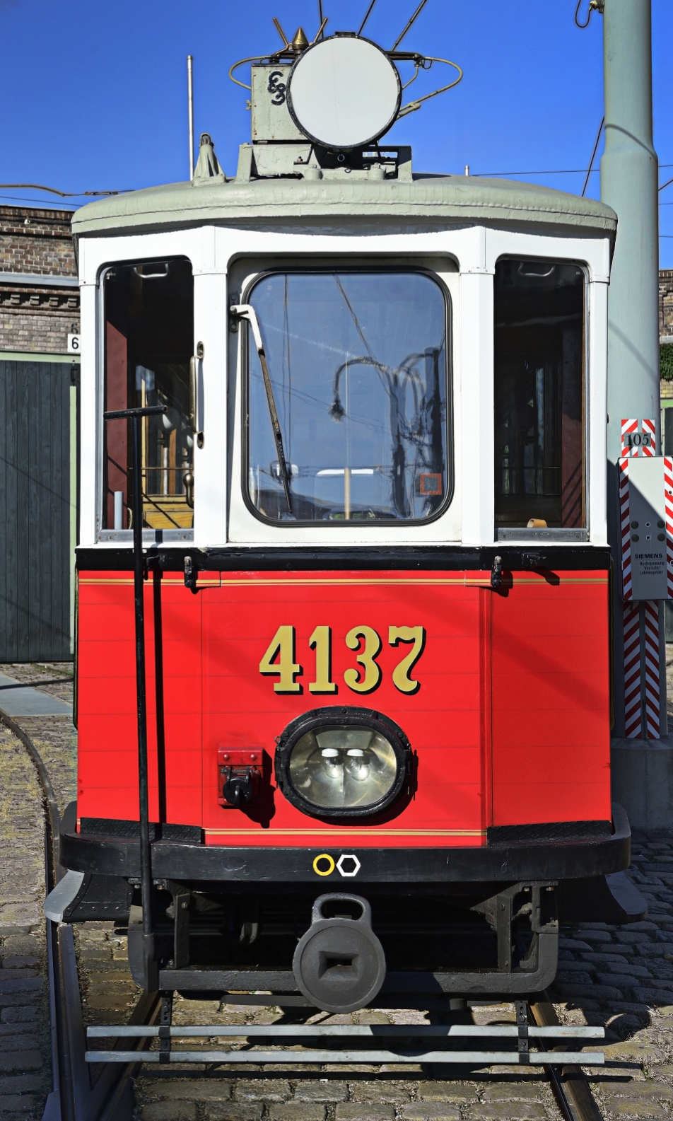 Im Museum der Wiener Linien in Erdberg befinden sich viele historische Fahrzeuge, Straßenbahnen wie Busse, aber auch etliche Sonderfahrzeuge.