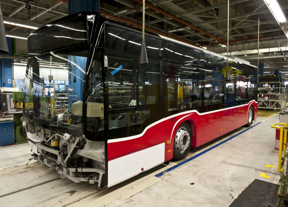 Produktion des Mercedes-Benz Citaro G Euro 6 im Mercedes-Benz Werk in Mannheim als neuen Bus für die Wiener Linien. Im Bild: Bus für die Wiener Linien in der Produktionsstraße.