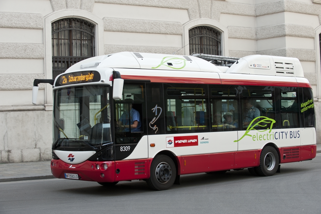 Autobus der Linie 2A in der Inneren Stadt