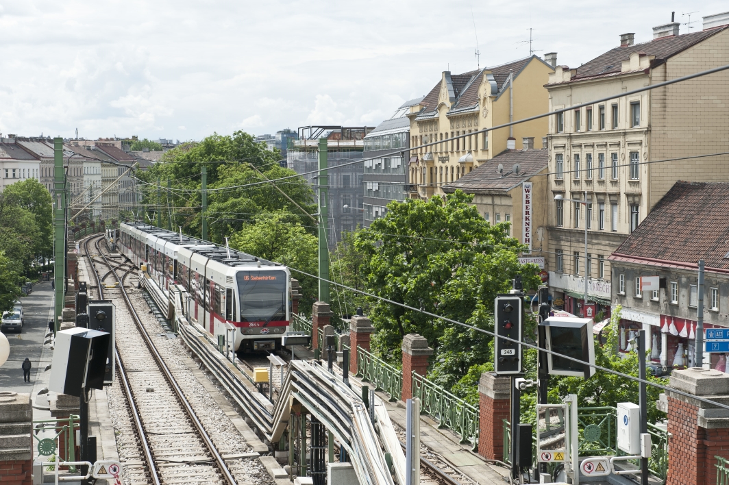 Renovierungsarbeiten in der Station Josefstaedter Strasse der Linie U 6. Wien, 22.05.2013