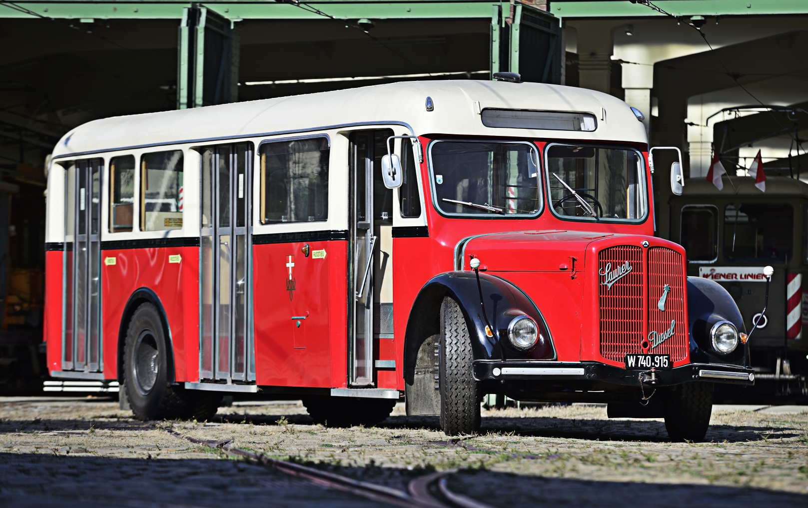 Im Museum der Wiener Linien in Erdberg befinden sich viele historische Fahrzeuge, Straßenbahnen wie Busse, aber auch etliche Sonderfahrzeuge.