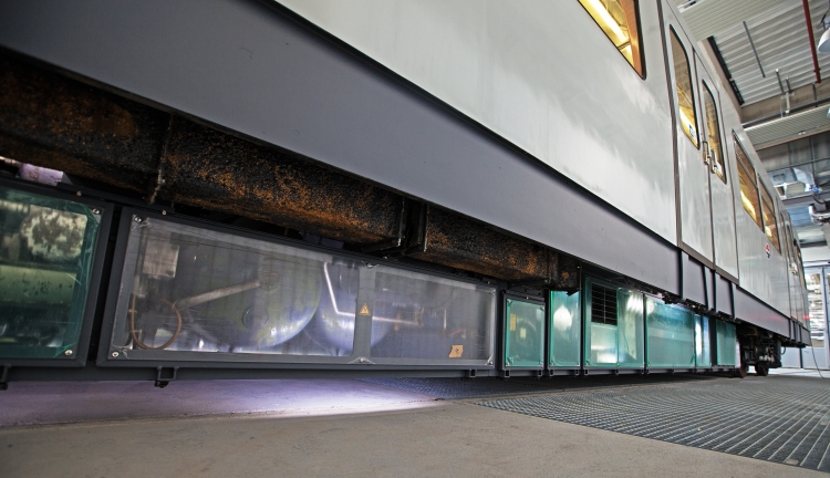 U-Bahn Zug der Type U in der Hw Simmering für Museum Erdberg, Detailaufnahmen, März 2014