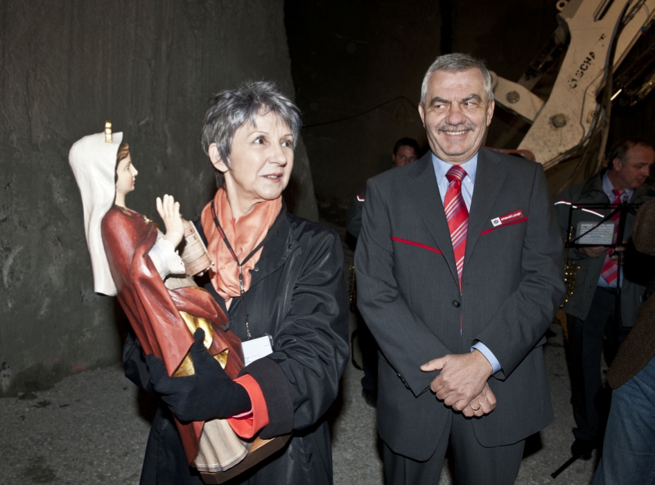 Nationalratspräsidentin Barbara Prammer übernimmt Tunnelpatenschaft beim Ausbau der U1.