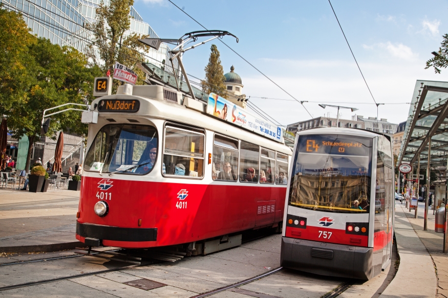 Ersatzlinie  E4 für die gesperrte U4 für das Wochenende 4/5.Oktober 2014 am FranzJosefsBahnhof