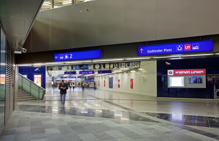 Passage  Hauptbahnhof-Südtirolerplatz, Oktober 14