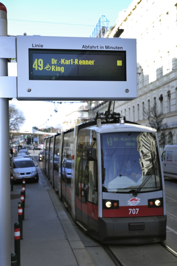 In diesen Tagen wurde die 800. elektronische Fahrgastinformationsanzeige in Betrieb genommen.