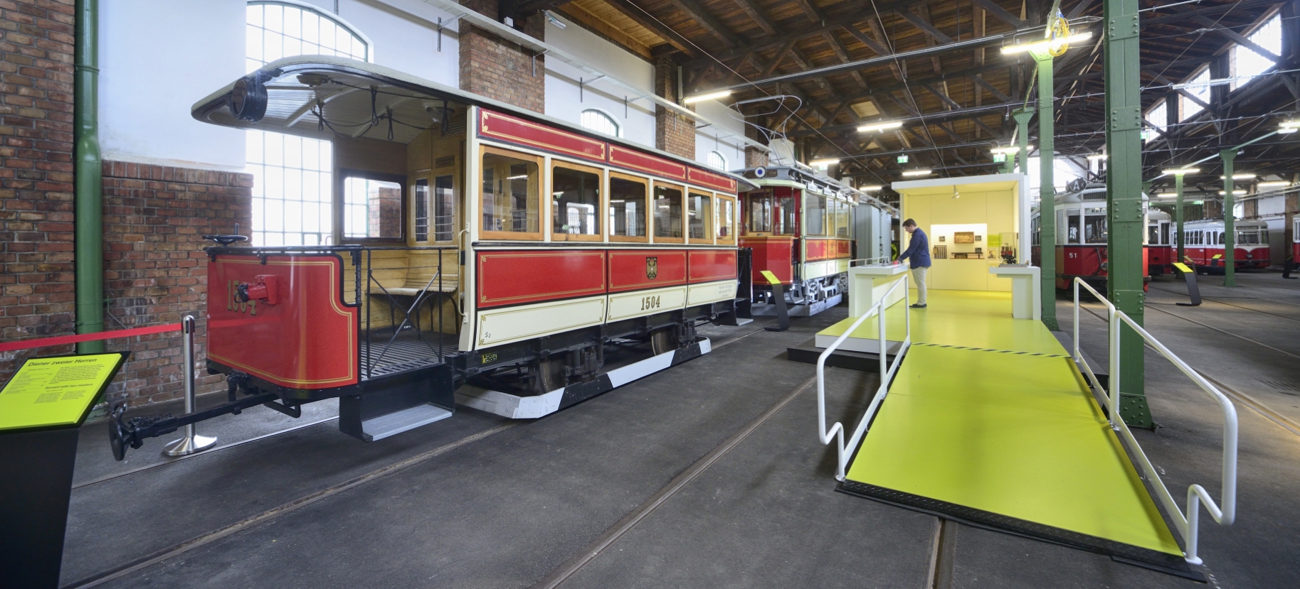 Die neue, interaktive Ausstellung in der Remise in Wien Erdberg ermöglicht den BesucherInnen einen Einblilck in 140 Jahre Verkehrsgeschichte der Stadt Wien.