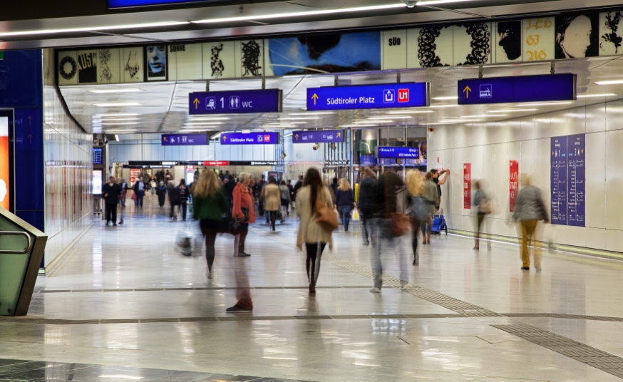 Passage  Hauptbahnhof-Südtirolerplatz, Oktober 14