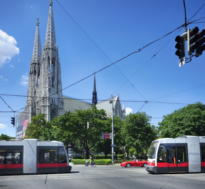 Straßenbahn der Linie 38 im Bereich Währinger Straße.