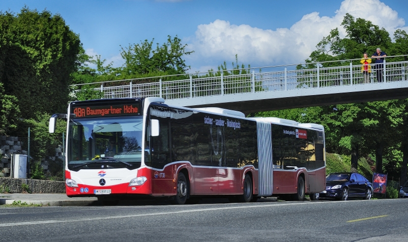 Ab sofort sind die neuen umweltfreundlichen CITARO Gelenksbusse des Herstellers Mercedes-Benz auch auf der Linie 48A im Einsatz.