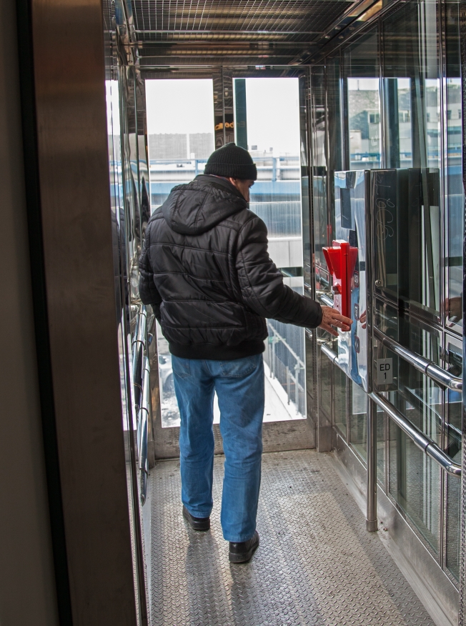 Notrufeinrichtung der Liftanlage in der Station Erdberg U3