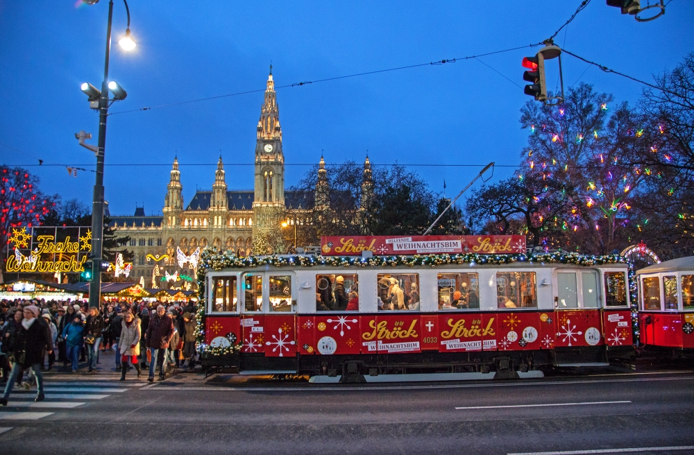 Ströck Weihnachtsbim am Ring beim Rathausplatz, Dezember 2014