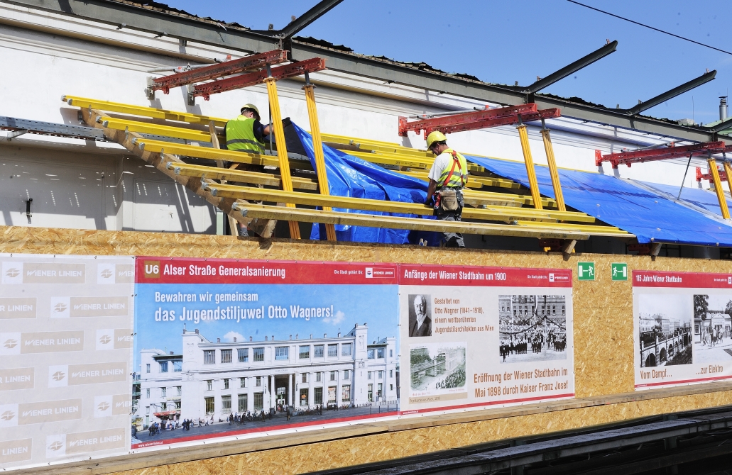 Die Generalsanierung der U6-Station Alser Straße ist in vollem Gange. Erster großer Arbeitsschritt ist die Abtragung und Neuerrichtung des Bahnsteiges.