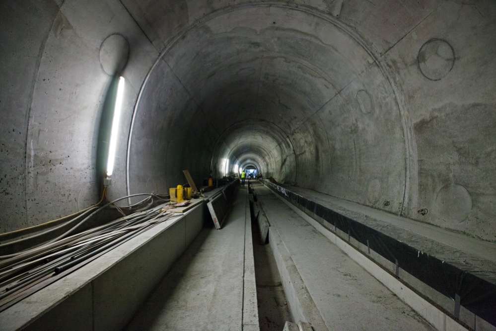 U1 Baustelle Troststraße, neue Tunnelröhre bevor Gleise verlegt werden, Oktober 2014