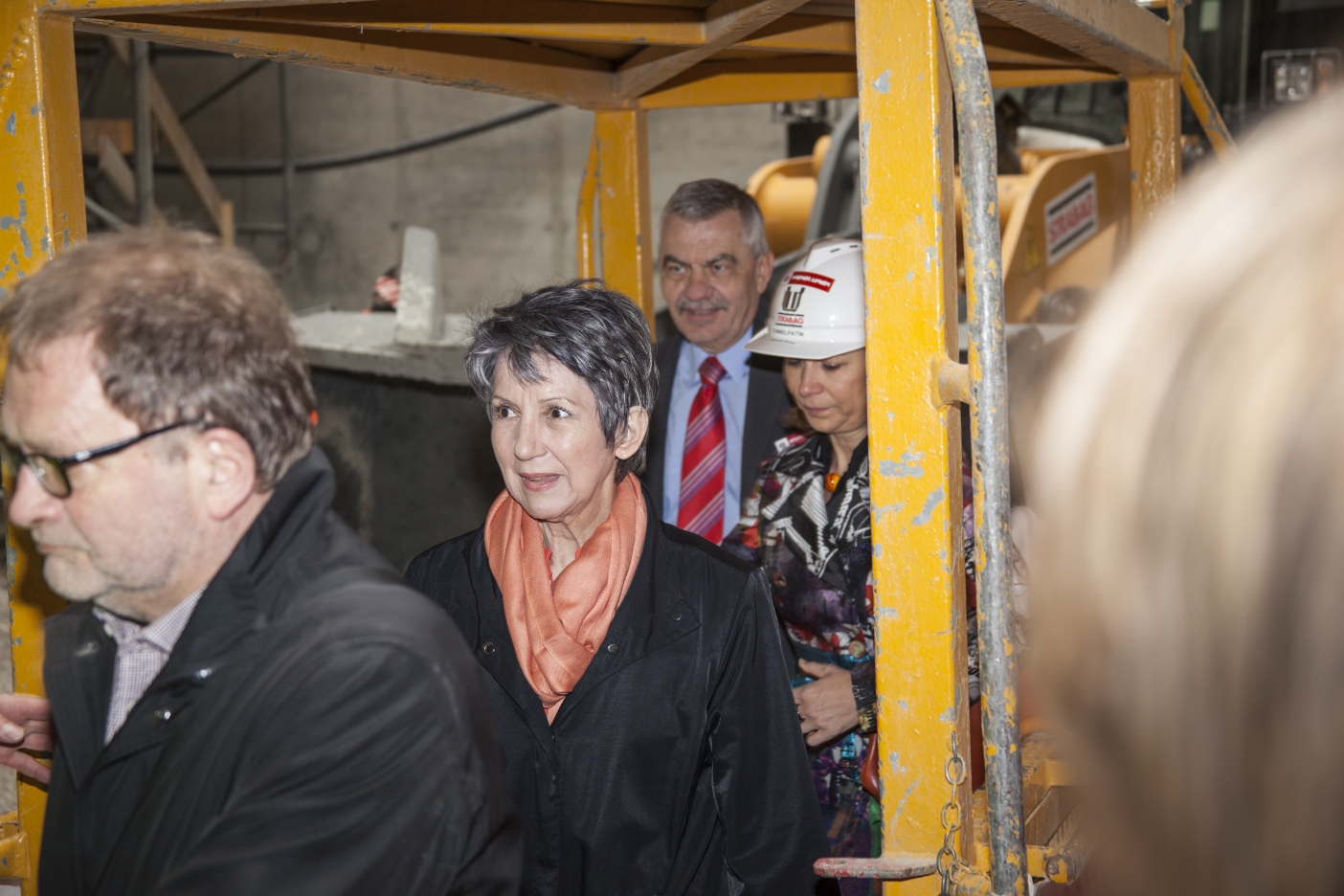 Tunnelanschlag in dem rund 30 Meter unter der A23 verlaufenden Tunnel bei der künftigen U1-Station Altes Landgut.

Tunnelpatin der künftigen Station Altes Landgut ist Nationalratspräsidentin Barbara Prammer.