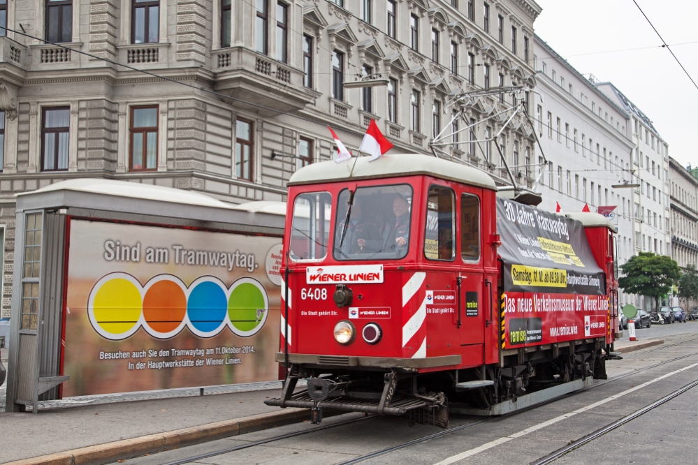 Der GP 6408 als Werbewagen für den Tramwaytag 2014 in Der hauptwerkstätte Simmering, Oktober 2014