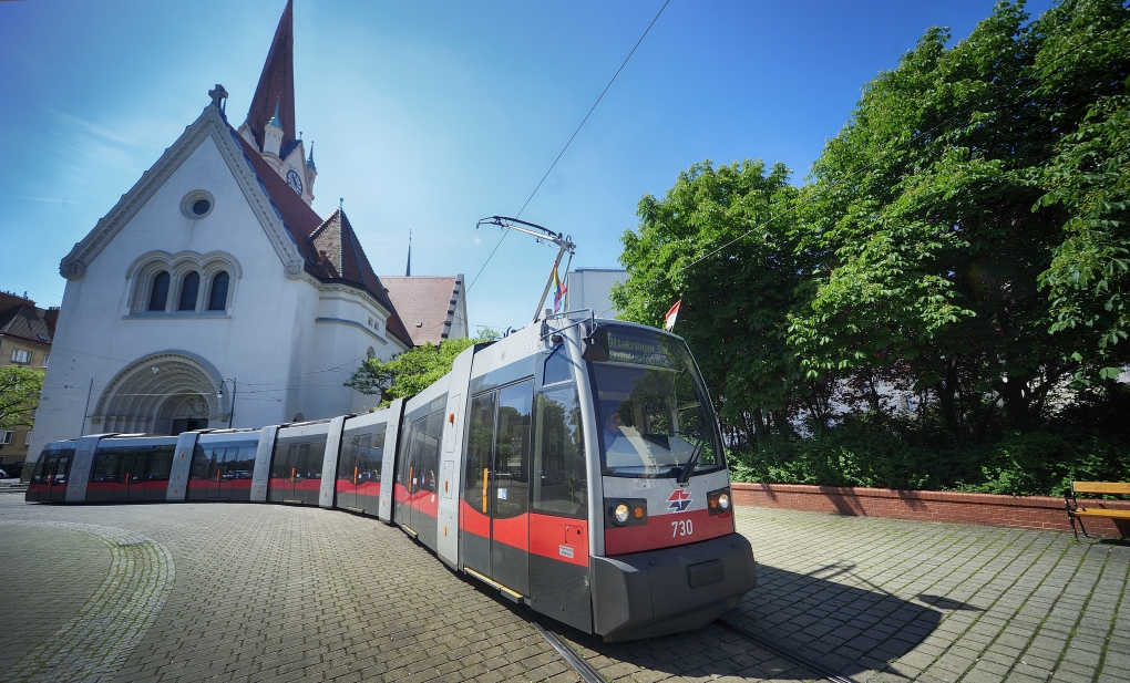 Straßenbahn der Linie 2.