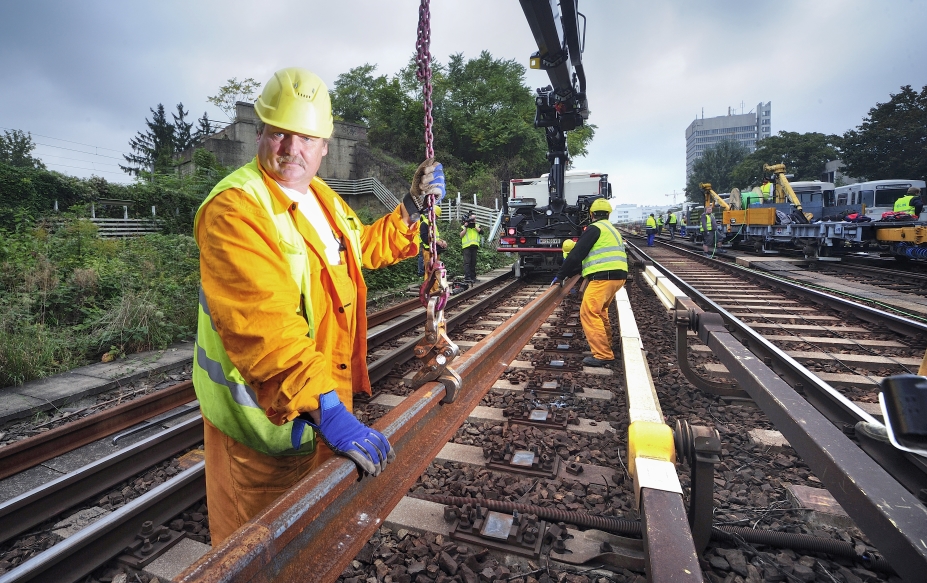 Arbeiten an den Gleisen der Strecke U4 zwischen Heiligenstadt und Schottenring.