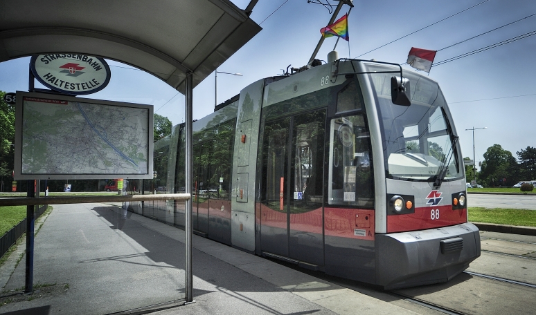 Straßenbahn der Linie 10.