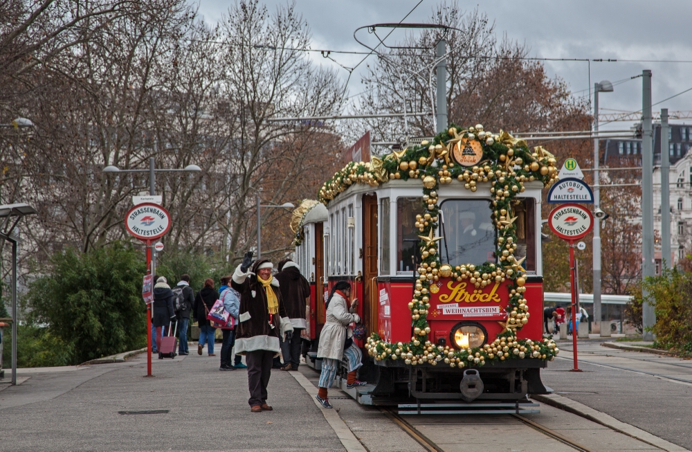 Ströck Weihnachtsbim am Ring beim Rathaus, Dezember 2014