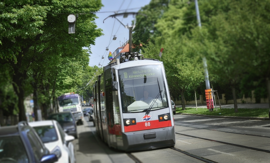 Straßenbahn der Linie 10.