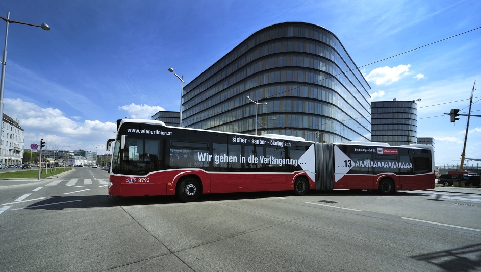 Auf der Linie 13A sind seit 11. April 2015 ausschließlich moderne Citaro Gelenkbussen im Einsatz.