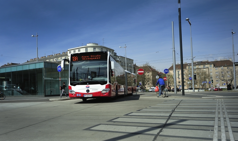 Auf der Linie 13A sind seit 11. April 2015 ausschließlich moderne Citaro Gelenkbussen im Einsatz.